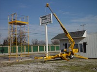 Biljax 3632t trailer mounted telecoping boom lift is a 500 pound crane
